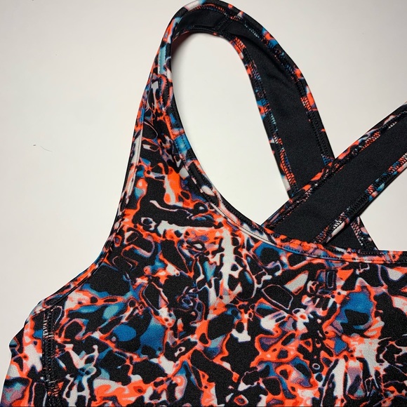 Small Under Armour patterned sports bra - Picture 6 of 15